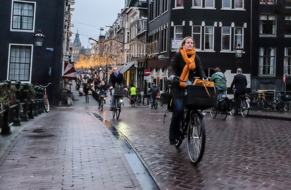 An early wet winter morning ride to work in Amsterdam