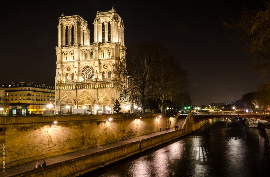 Notre Dame and a Couple by the Sienne