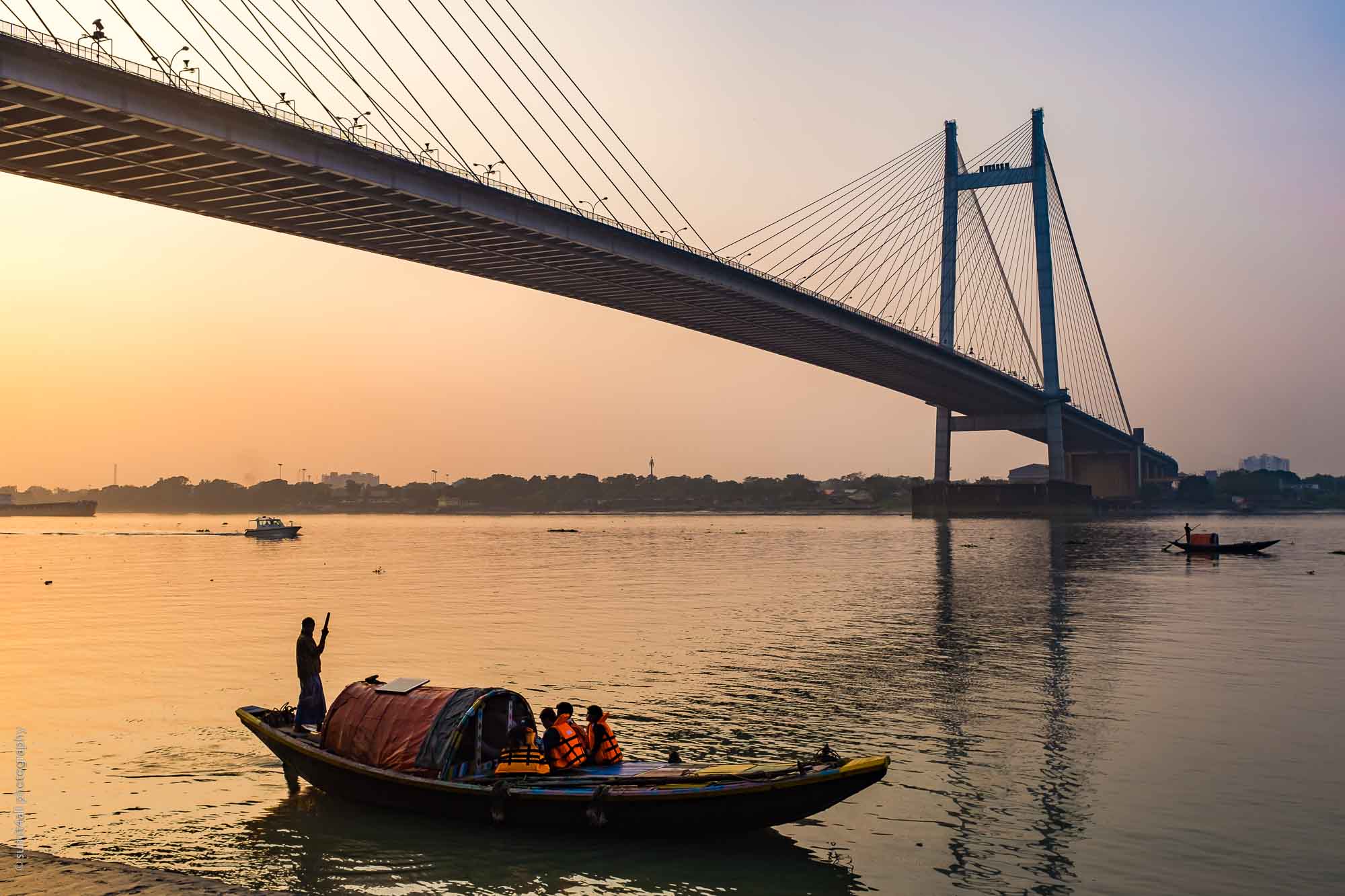 The Vidyasagar Setu Bridge over the Hooghly in Kolkata